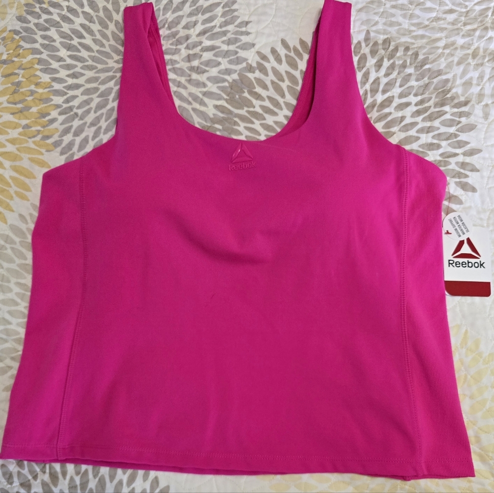 XL Reebok Pink Tank Top W/Built In Bra, Moisture Wicken, Buttery Soft Fabric